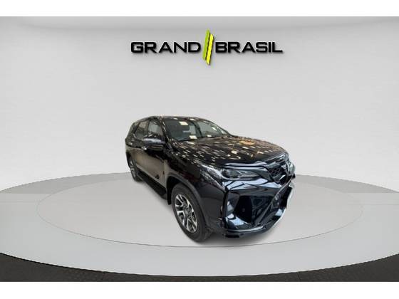 TOYOTA HILUX SW4 2.8 D-4D TURBO DIESEL SRX PLATINUM 4X4 AUTOMÁTICO